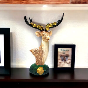 deer showpiece