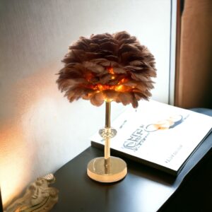 Feather shade lamp