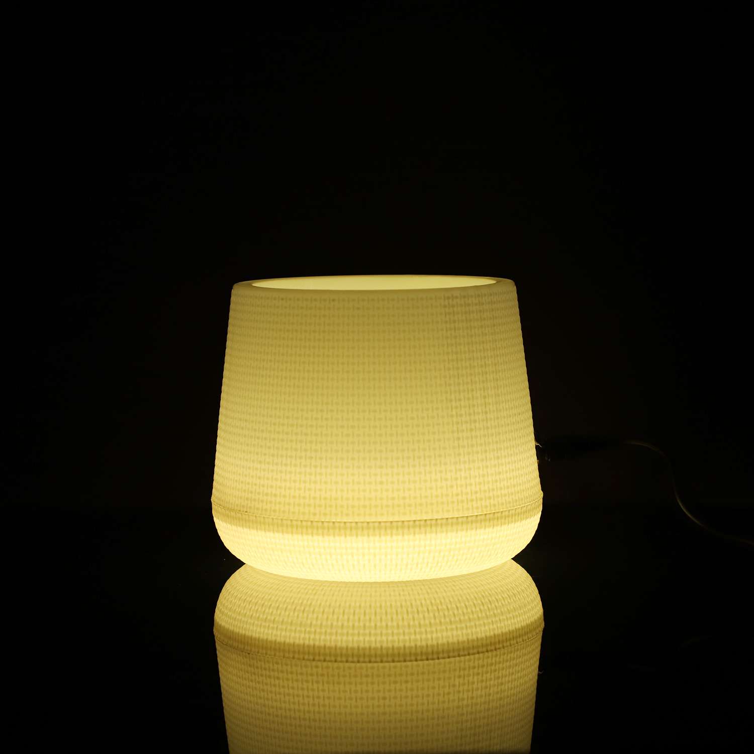 Warm White Led Planter 8 Inches